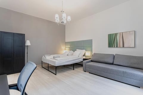 Bed, Seating area, Bedroom