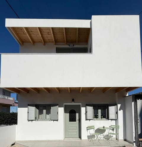 Property building, Balcony/Terrace