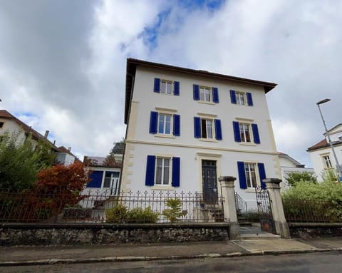 Appartement Atelier Apartment in Canton of Bern (Region)