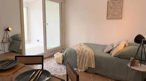 Living room, Photo of the whole room, Bedroom