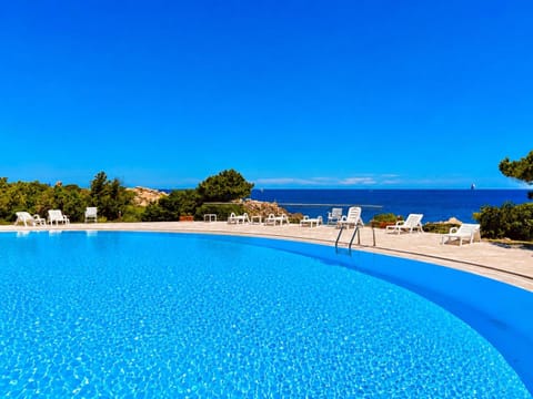 Pool view, Sea view, Swimming pool
