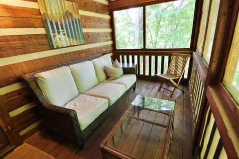 The Ridge House in Qualla