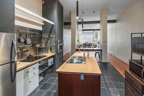 Market Retreat House in Knoxville