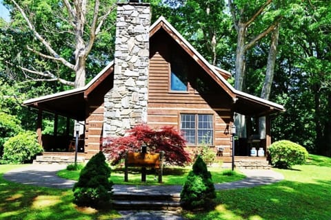 The Oakes House in Qualla