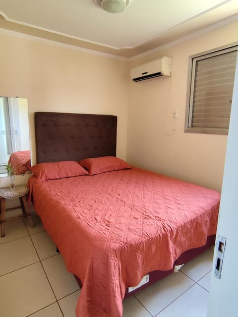Bedroom, air conditioner