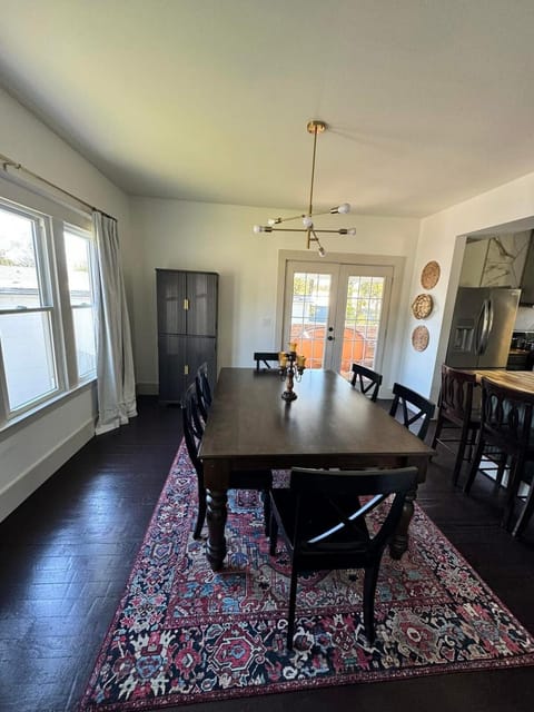 The Jtown Villa Villa in Jeffersontown