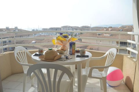 Balcony/Terrace, Balcony/Terrace