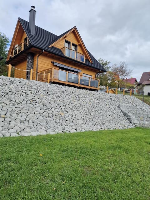 Property building, Natural landscape, Garden, Garden view