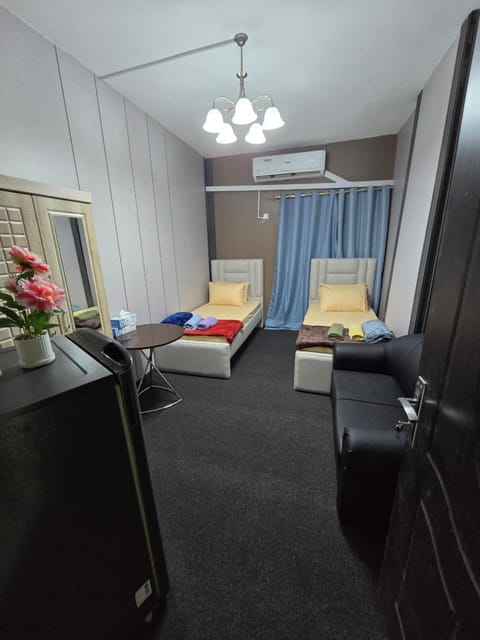 Carolina Cafe Building Hamdan Abu Dhabi Bed and Breakfast in Abu Dhabi