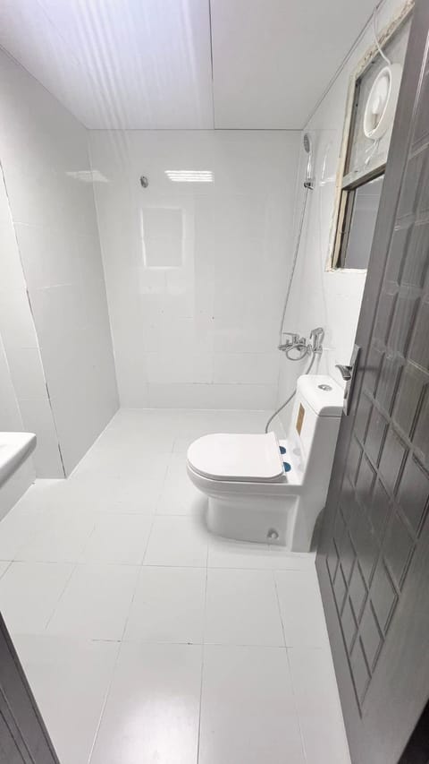 Carolina Cafe Building Hamdan Abu Dhabi Bed and Breakfast in Abu Dhabi