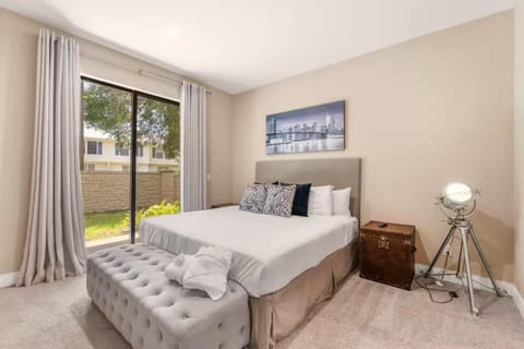 Magic Villa - 4 En-Suite & BBQ Grill House in Bay Lake