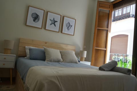 Bed, Balcony/Terrace, Photo of the whole room, Bedroom