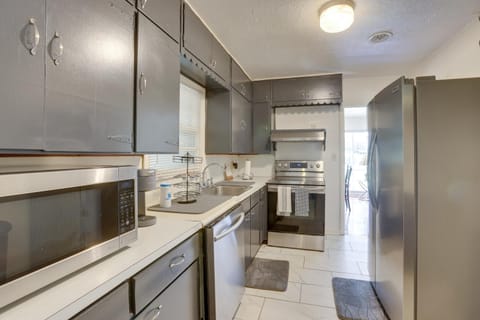 Historic Heart of Tuskegee! Cozy Home Near Campus House in Alabama