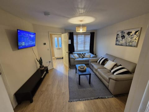 TV and multimedia, Living room, Seating area