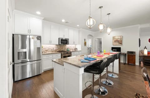 Modern OKC Retreat Half Mile to Plaza District House in Oklahoma City