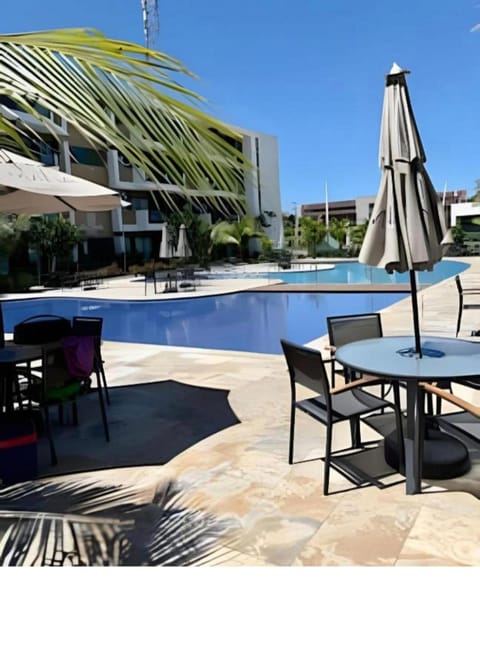 Restaurant/places to eat, Swimming pool