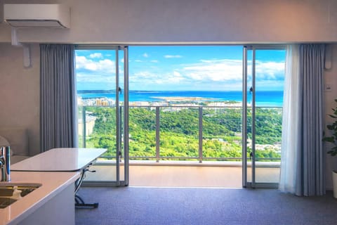 Natural landscape, View (from property/room), Balcony/Terrace, Living room, Sea view, air conditioner