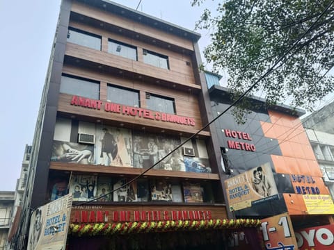 Facade/entrance