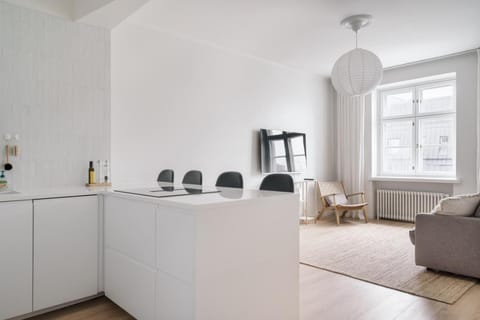 Living room, Seating area, Dining area, kitchen