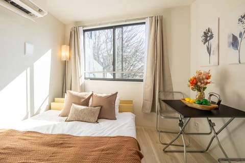 Bed, Bedroom, air conditioner