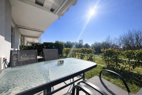 Patio, Garden view