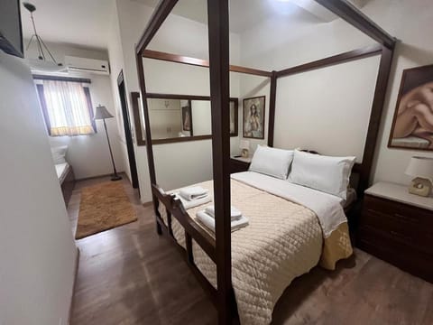 Bedroom, air conditioner