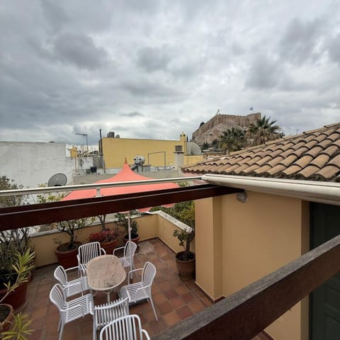 Property building, Natural landscape, View (from property/room), Balcony/Terrace, Dining area