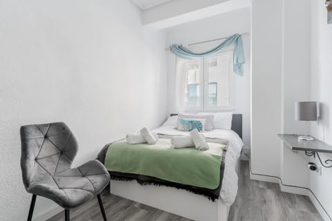 Modern 2BR Apartment with Terrace in Valencia Apartment in Valencia