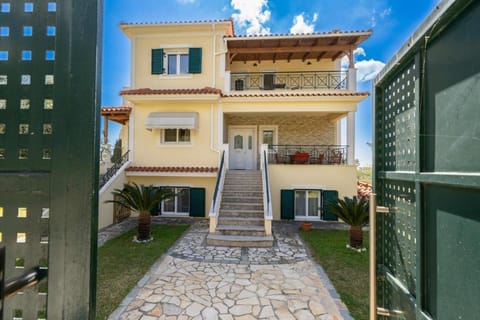 Property building, Day