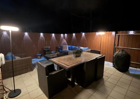 Elegant Conyers Townhouse with Manhattan Vibe Villa in Conyers