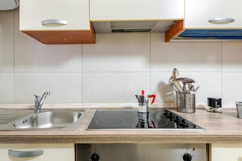 Coffee/tea facilities, Kitchen or kitchenette