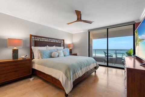 6B Crescent Beach Club House in Sand Key