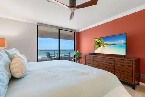 6B Crescent Beach Club House in Sand Key