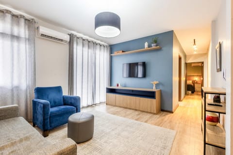 Facade/entrance, Living room