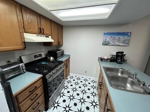 The Meadows- Charming 1BD2BA Ski Condo Apartment in Kirkwood