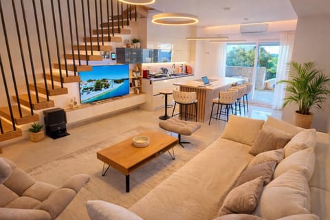 A Z U R E pool H O U S E Apartment in Murter