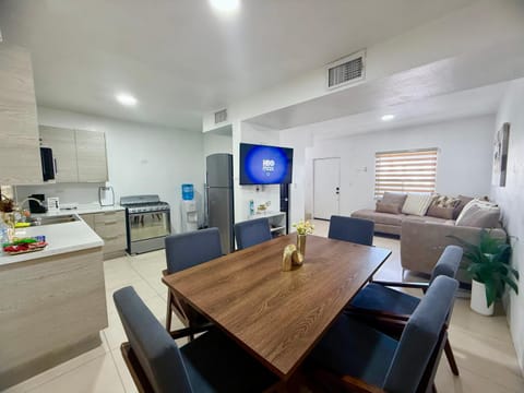 Casa Marsella Privada y Moderna 1 House in Ciudad Juarez