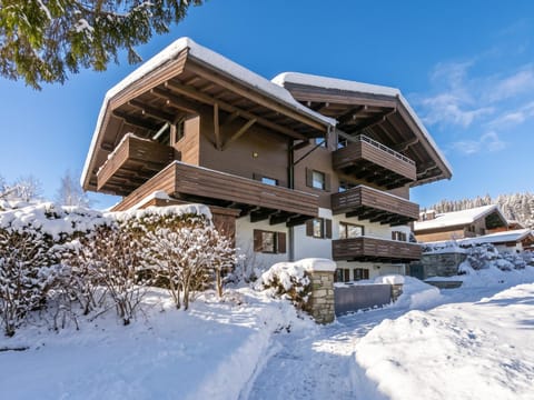 Property building, Winter
