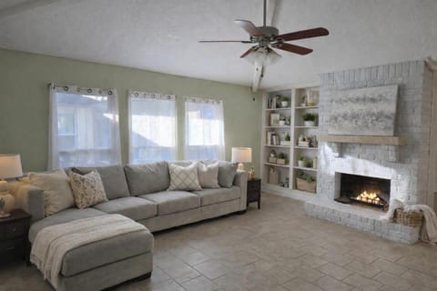 Fresh Crash Pads 4 Hostel in Houston