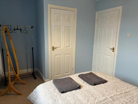 Budget Carlisle Home for 4 with Parking & Garden Apartment in Carlisle
