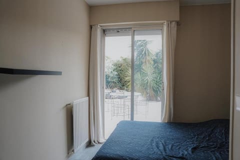 Luxury setting with private pool Apartment in Antibes