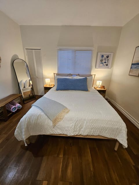 The Seabreeze by Coastline Vacation Rentals Apartment in Mission Beach
