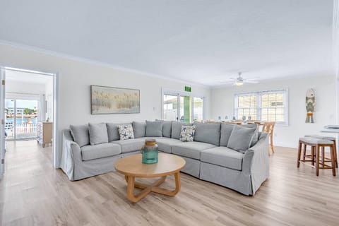 Salty Kisses House in Indian Rocks Beach