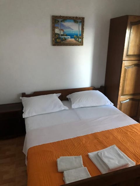 Studio Apartments Ivo Apartment in Brela