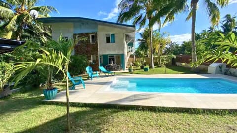 Garden view, Swimming pool, sunbed