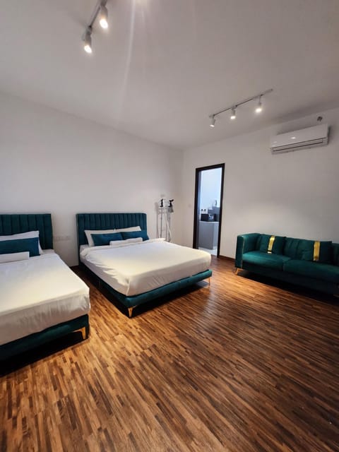 Bed, Bedroom, air conditioner