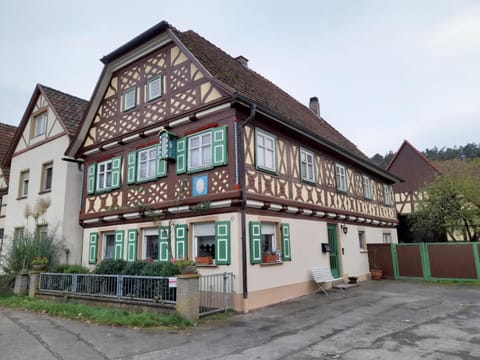 Property building, Day
