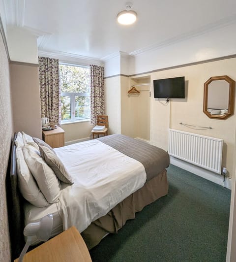 The George Guest House Bed and Breakfast in Plymouth