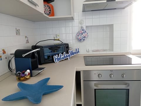 Kitchen or kitchenette, oven