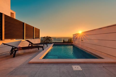 Day, View (from property/room), Balcony/Terrace, Pool view, Swimming pool, Sunset, sunbed